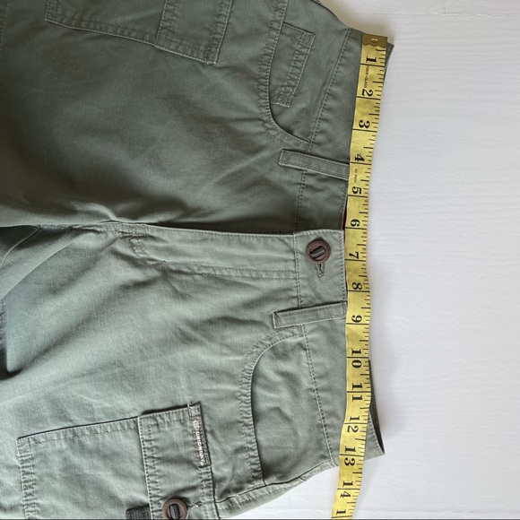 NWT UNIONBAY Womens Juniors Cargo Shorts Size 1 Sage Green - Picture 11 of 14